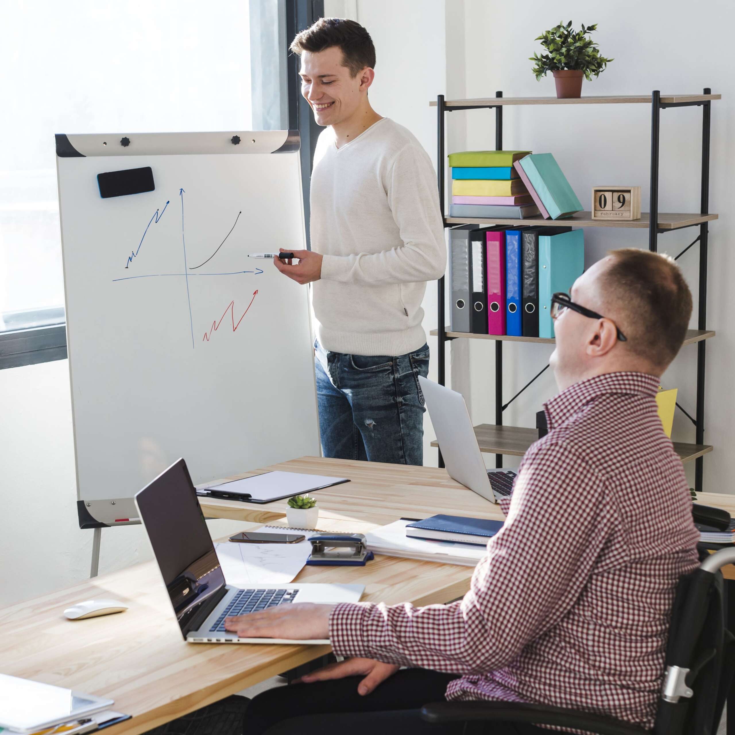 Atelier Excel dynamique à Tours avec analyse de données et tableaux croisés.